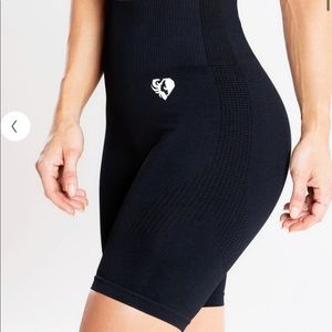 Women’s Best POWER SEAMLESS CYCLING SHORTS